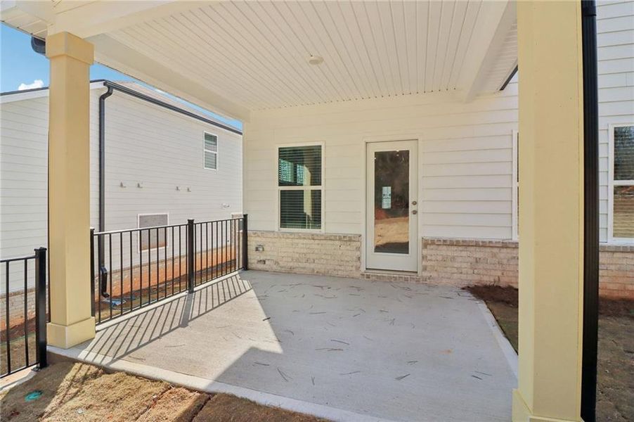 Exterior details and patio area of a home in Harmony Manor, Fairburn (Image 4).
