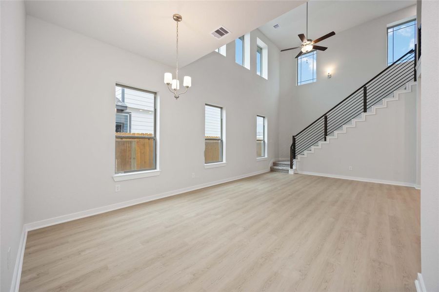 Spacious, unfurnished interior of a new home in Granger Pines, Conroe (Image 15). Spacious, unfurnished interior of a new home in Granger Pines, Conroe (Image 15).