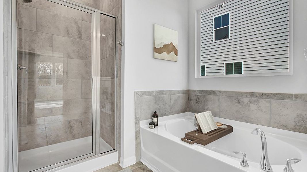 2673 Henninger Opt Owners Bath 2of2 F1 061325