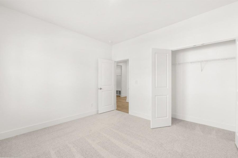 Spacious, unfurnished interior of a new home in The Court at Gainesville Township, Gainesville (Image 29).