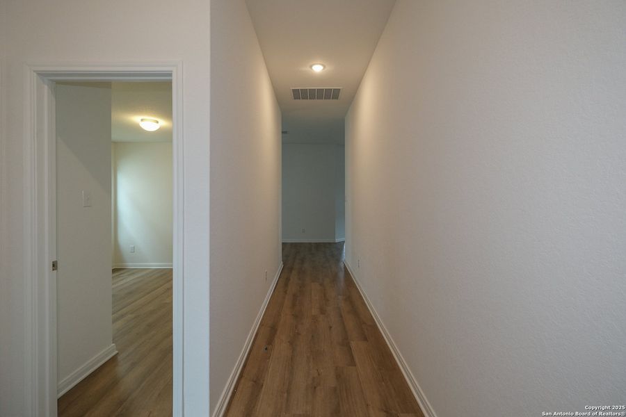 Image 3 of a home in Agave.