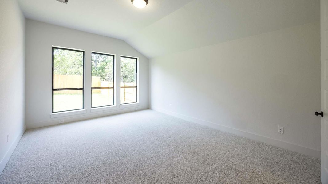 Spacious, unfurnished interior of a new home in Parkside Peninsula, Georgetown (Image 12).