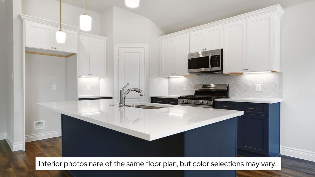 Furnished interior view inside a new home in Lexington Heights, Willis (Image 26).