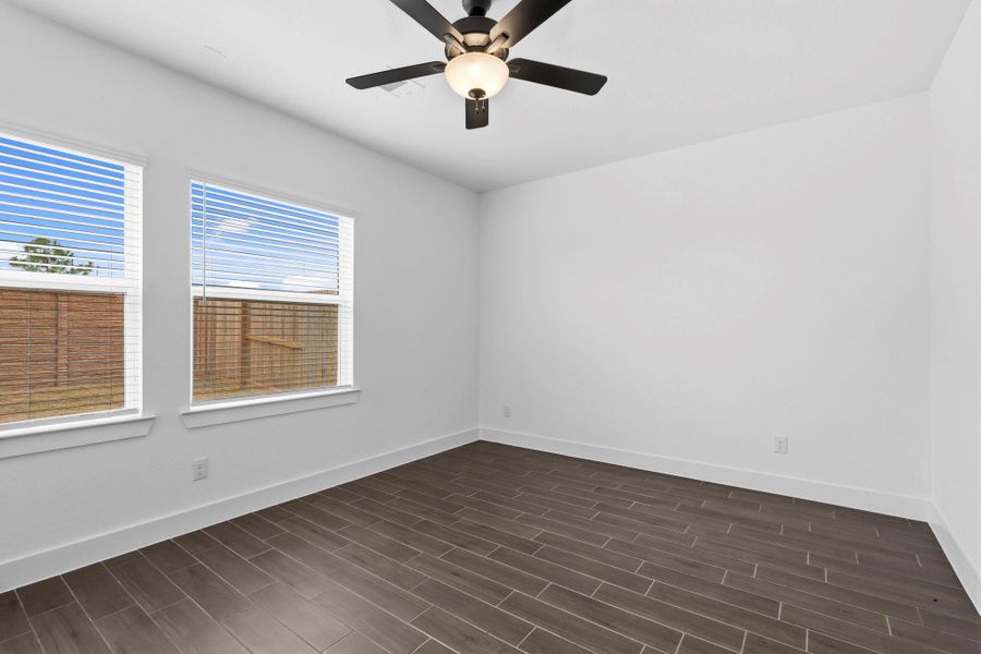 Spacious, unfurnished interior of a new home in Meridiana, Manvel (Image 27).