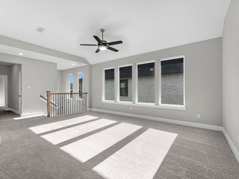 Spacious, unfurnished interior of a new home in Trillium, Richmond (Image 18).