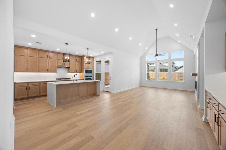 Spacious, unfurnished interior of a new home in Easton Park, Austin (Image 19).