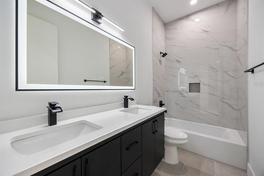 Furnished interior view inside a new home in , Dallas (Image 32).