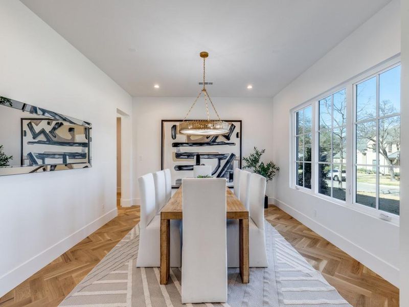 Furnished interior view inside a new home in , Dallas (Image 33).
