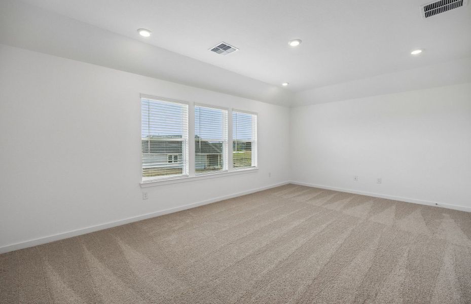 Spacious, unfurnished interior of a new home in Windcress, Cove (Image 34). Spacious, unfurnished interior of a new home in Windcress, Cove (Image 34).