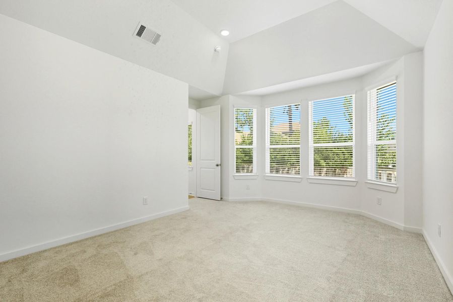 Look at the views of the backyard! Look at the views of the backyard!