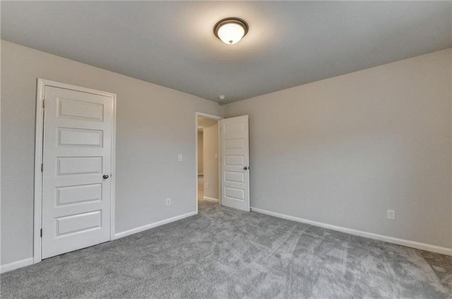 Spacious, unfurnished interior of a new home in Westgate Enclave, Loganville (Image 39).