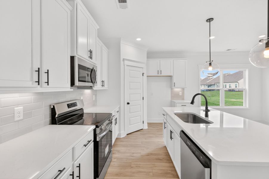 *Photo of example home. Selections and finishes may vary.
