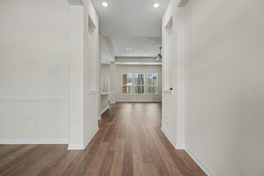 Spacious, unfurnished interior of a new home in Encino Estates, Dayton (Image 23).