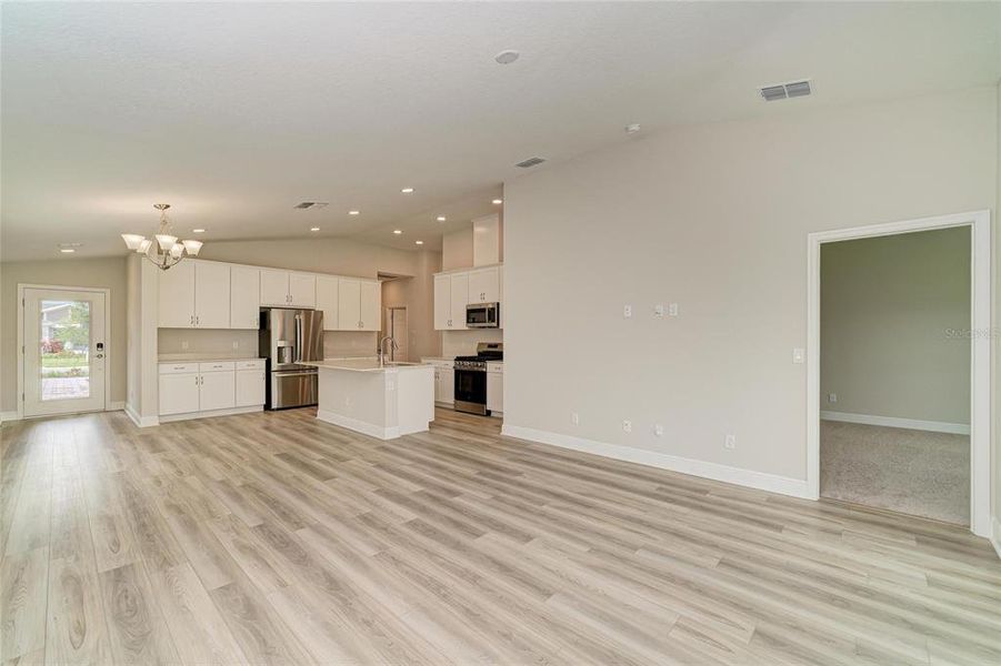 Spacious, unfurnished interior of a new home in Crosswind Point, Parrish (Image 19).
