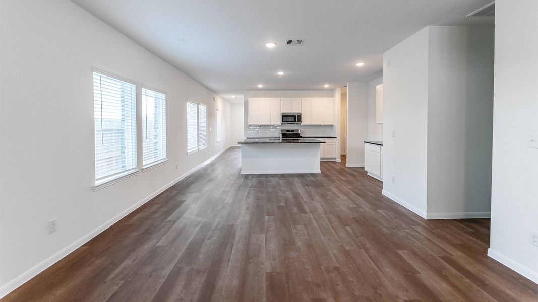 Spacious, unfurnished interior of a new home in The Canopies, Splendora (Image 21).