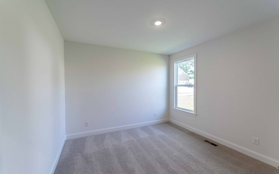 Spacious, unfurnished interior of a new home in Aden Woods, Fairview (Image 25).