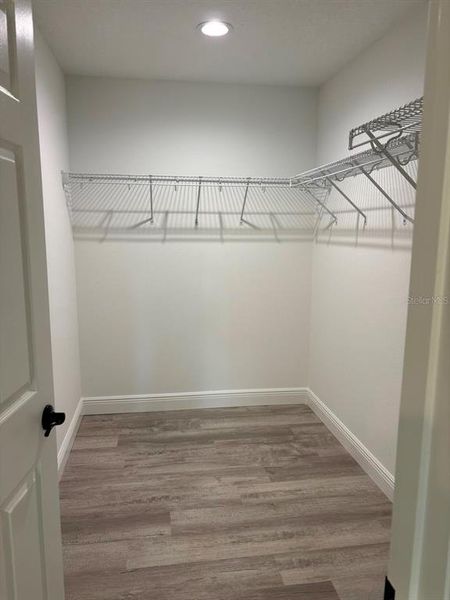 Spacious, unfurnished interior of a new home in , Beverly Hills (Image 25).