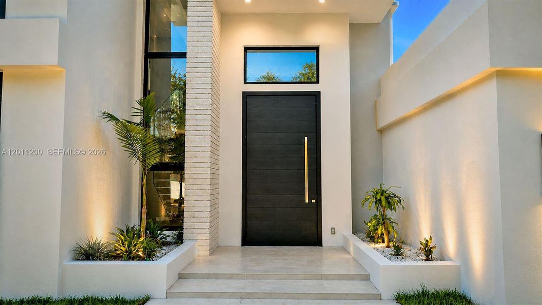 Exterior details and patio area of a home in , Miami Lakes (Image 40).