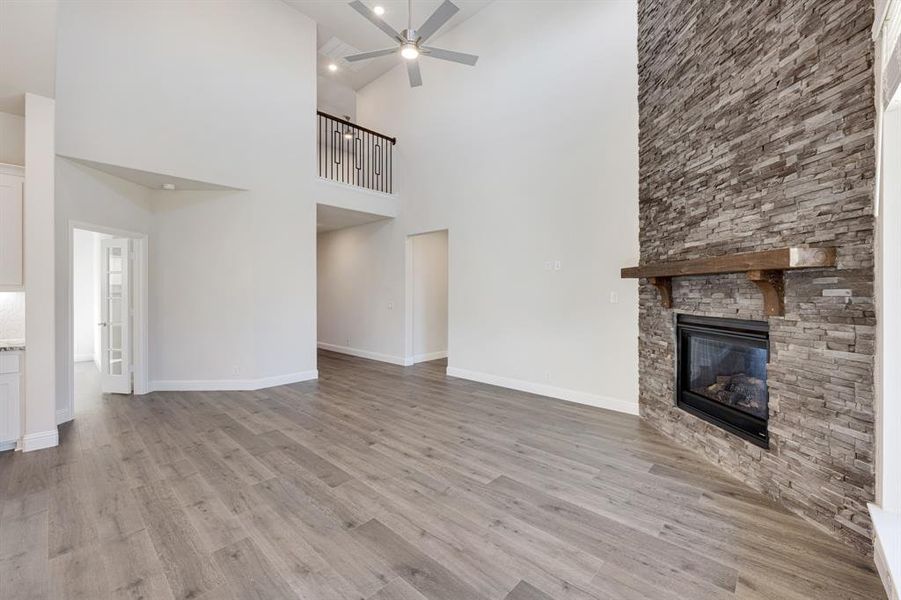 Spacious, unfurnished interior of a new home in Union Park Classic 55, Little Elm (Image 24). Spacious, unfurnished interior of a new home in Union Park Classic 55, Little Elm (Image 24).