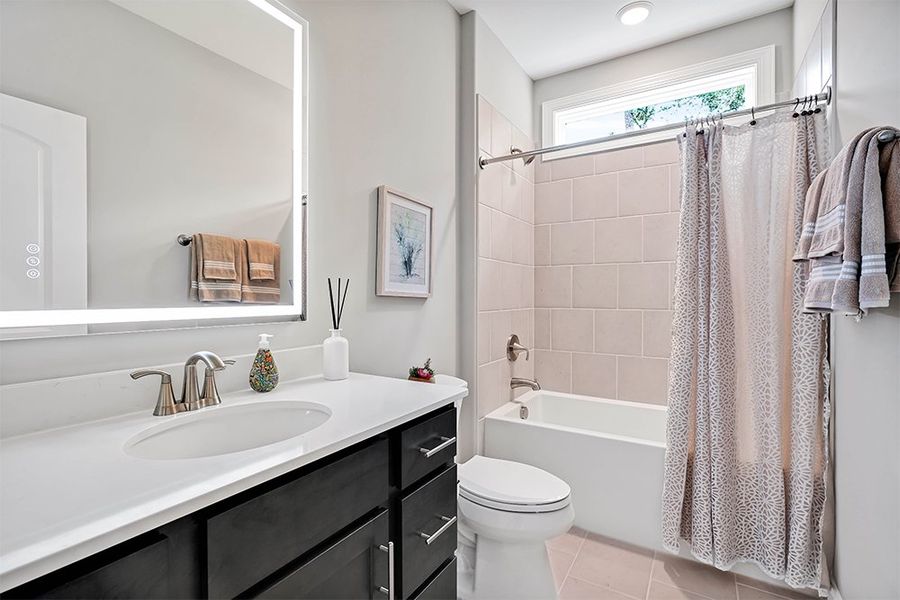 Jonesport, Guest Bathroom