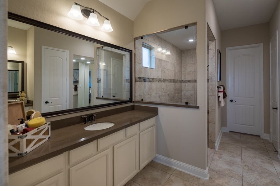 Representative furnished interior of a home built from the Fredericksburg by Beazer Homes in Valencia, Manvel (Image 8). Representative furnished interior of a home built from the Fredericksburg by Beazer Homes in Valencia, Manvel (Image 8).