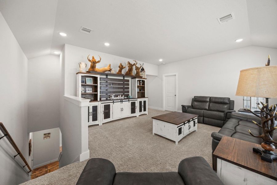 Furnished interior view inside a new home in , Santa Fe (Image 31).