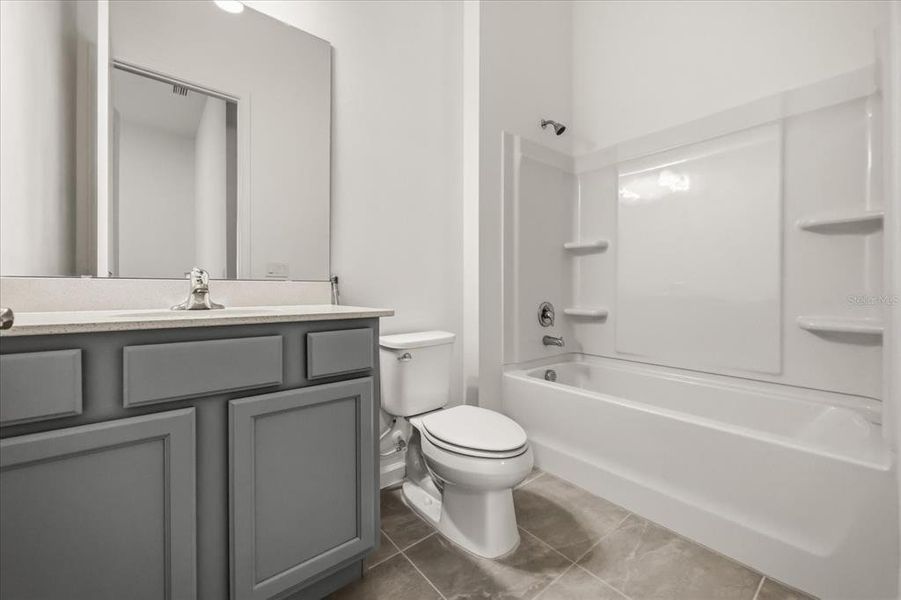 Furnished interior view inside a new home in , Orlando (Image 6).