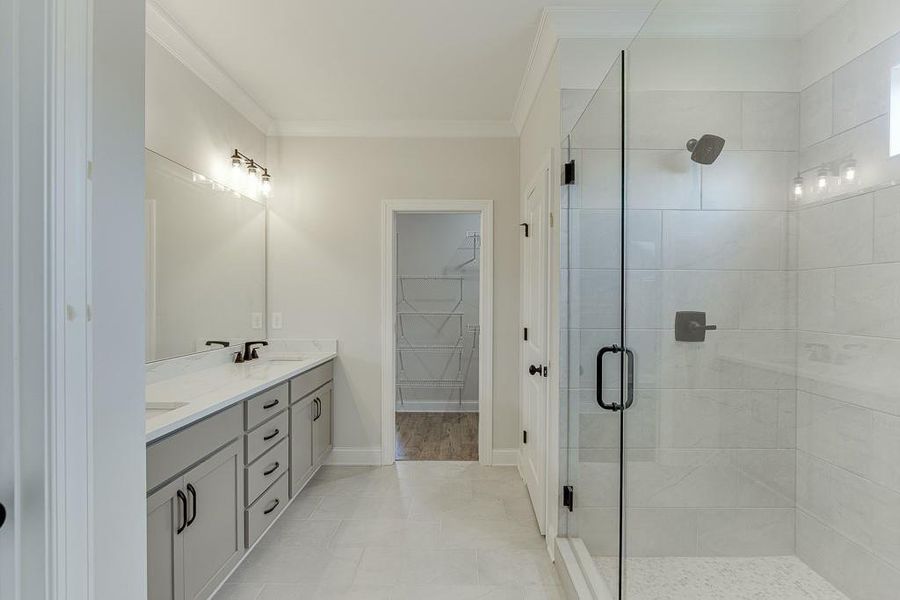 Furnished interior view inside a new home in , Jefferson (Image 8).