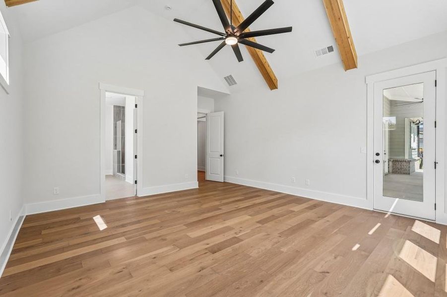 Spacious, unfurnished interior of a new home in Arden on Lanier, Cumming (Image 40).