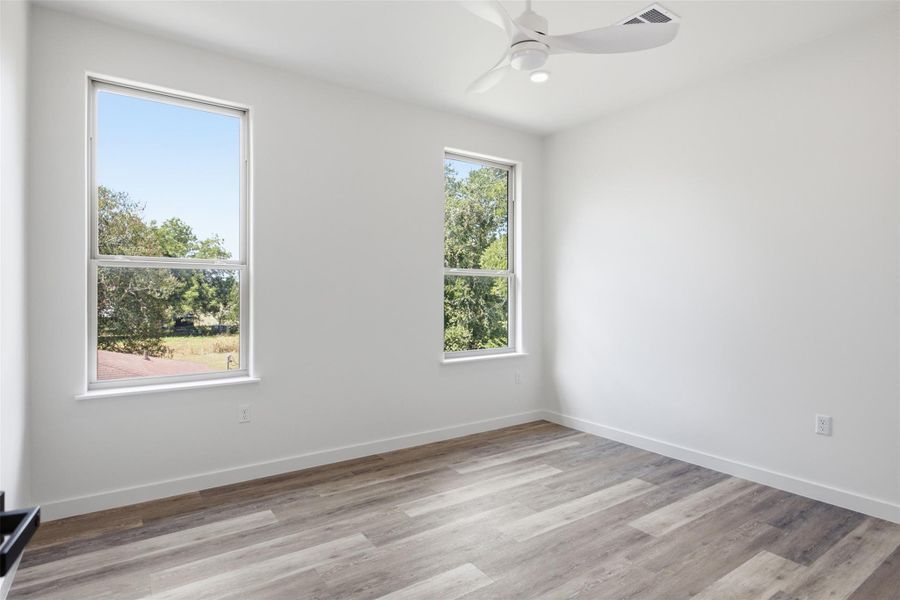 Spacious, unfurnished interior of a new home in , Smithville (Image 20).