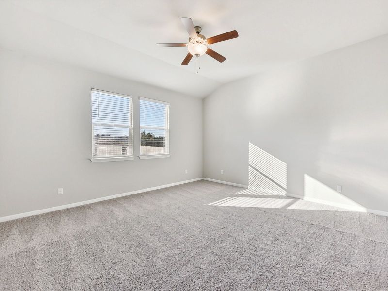 Spacious, unfurnished interior of a new home in Big Sky Ranch - Executive Collection, Dripping Springs (Image 12).