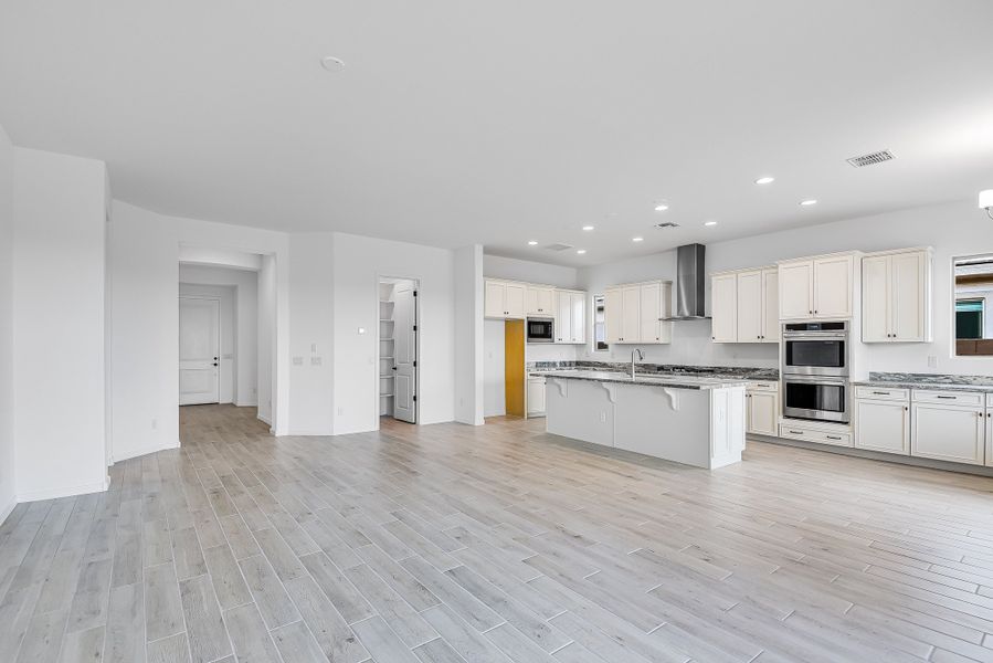 Image 29 representing the Hillary by Taylor Morrison in Allen Ranches Expedition Collection, Litchfield Park, AZ. Image 29 representing the Hillary by Taylor Morrison in Allen Ranches Expedition Collection, Litchfield Park, AZ.