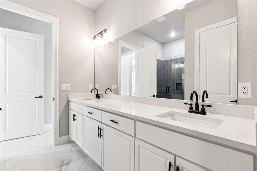 Furnished interior view inside a new home in , Fort Worth (Image 6).