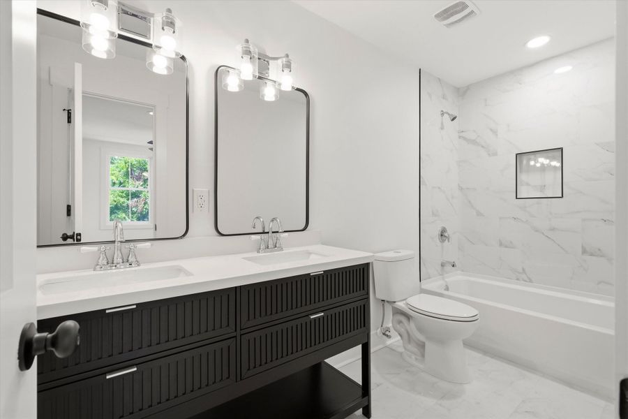 Furnished interior view inside a new home in , Charleston (Image 32).