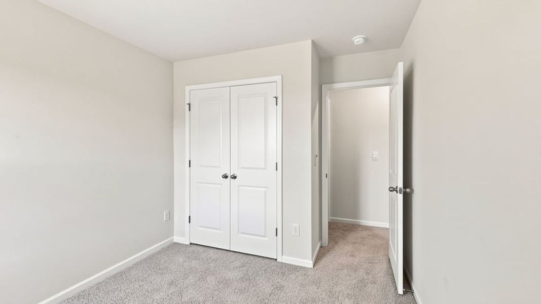 Spacious, unfurnished interior of a new home in Baxter Village, Boiling Springs (Image 19).