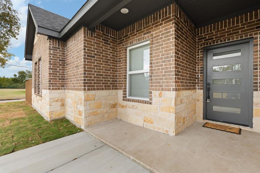 Exterior details and patio area of a home in , Fort Worth (Image 23).