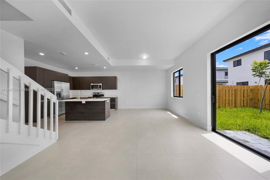 Image 37 of a home in .