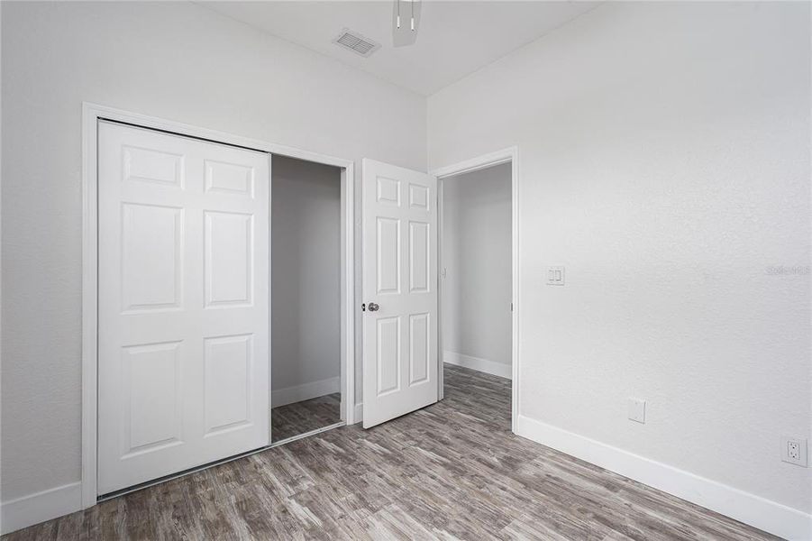 Spacious, unfurnished interior of a new home in , Palmetto (Image 11).