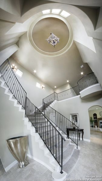 Spacious, unfurnished interior of a new home in , McQueeney (Image 20).