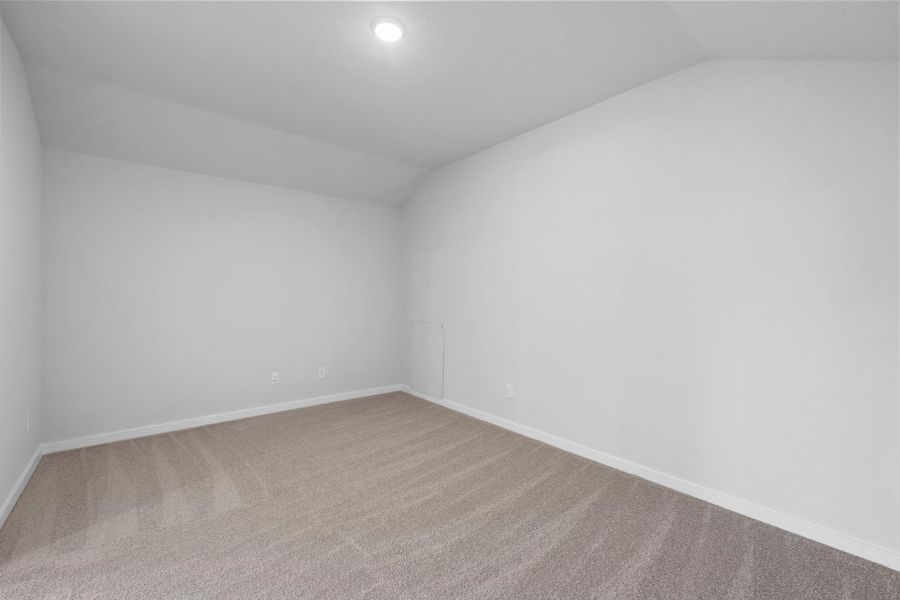 Spacious, unfurnished interior of a new home in Sienna 45', 50', Missouri City (Image 31). Spacious, unfurnished interior of a new home in Sienna 45', 50', Missouri City (Image 31).