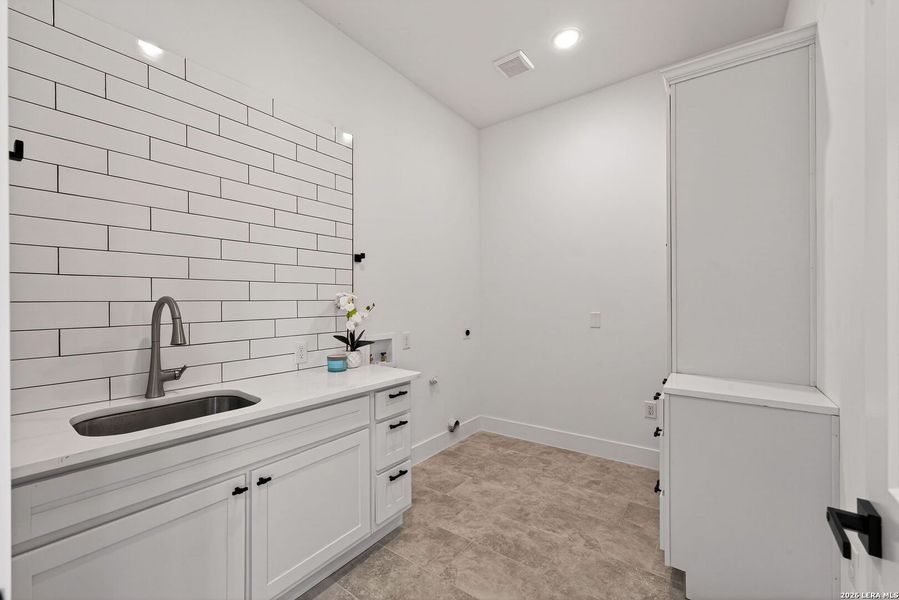 Furnished interior view inside a new home in , Bandera (Image 19). Furnished interior view inside a new home in , Bandera (Image 19).