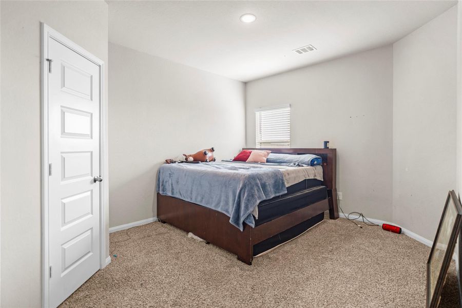 Furnished interior view inside a new home in , Huntsville (Image 9).