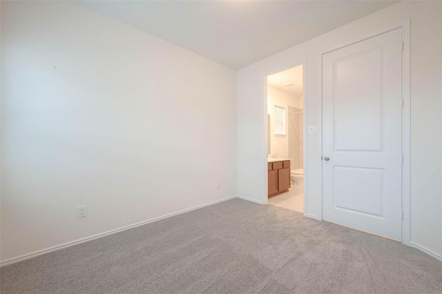 Spacious, unfurnished interior of a new home in Mandola Farms , Richmond (Image 33).