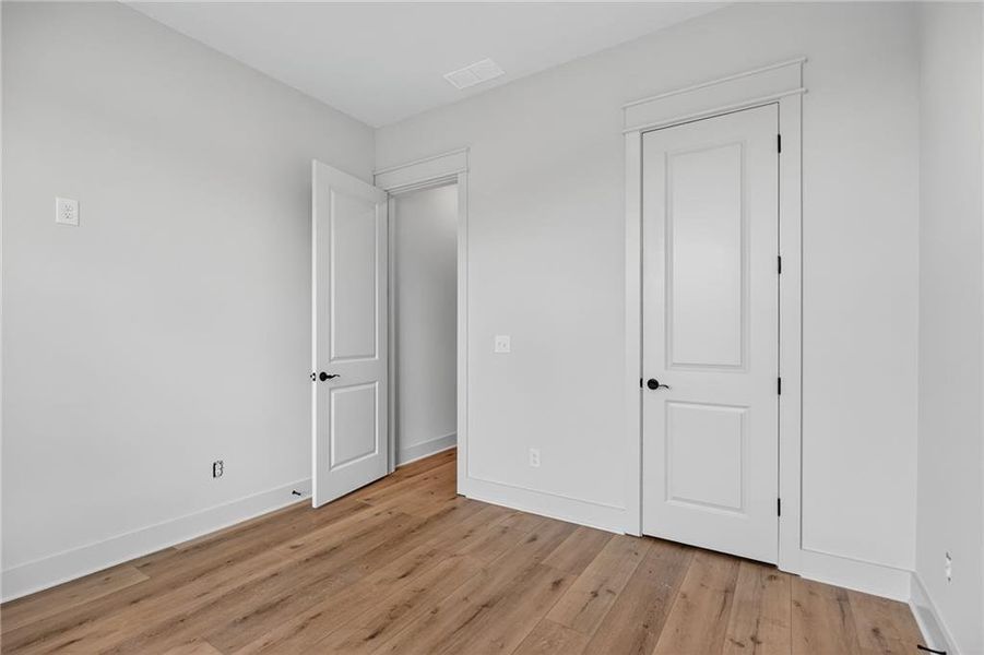 Spacious, unfurnished interior of a new home in , Dallas (Image 21).
