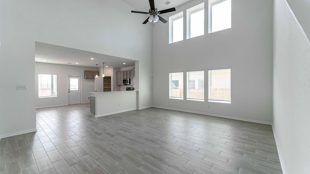 Spacious, unfurnished interior of a new home in Briarwood, Elgin (Image 14).