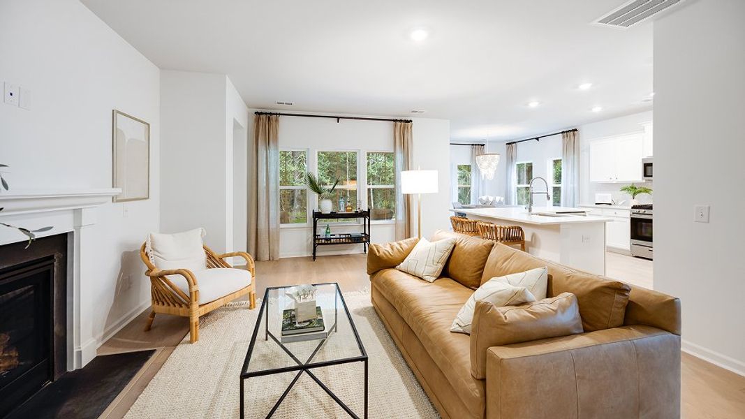 1767 Litchfield II Family 1of3 F1 Base3 1767 Litchfield II Family 1of3 F1 Base3