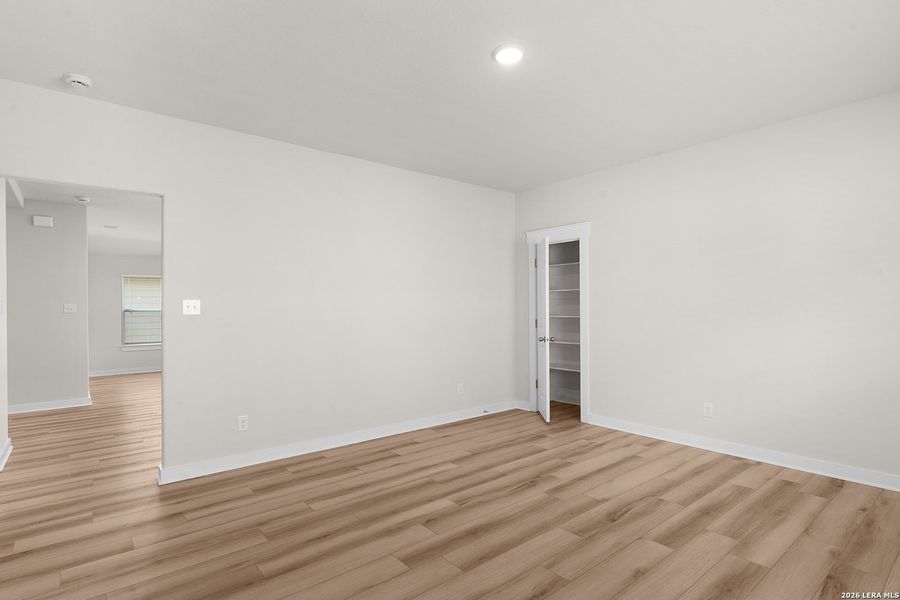 Spacious, unfurnished interior of a new home in Prairie Green, Converse (Image 12).
