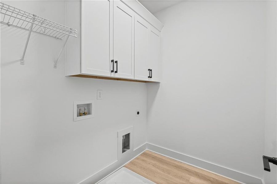 Spacious, unfurnished interior of a new home in , Kennesaw (Image 26).