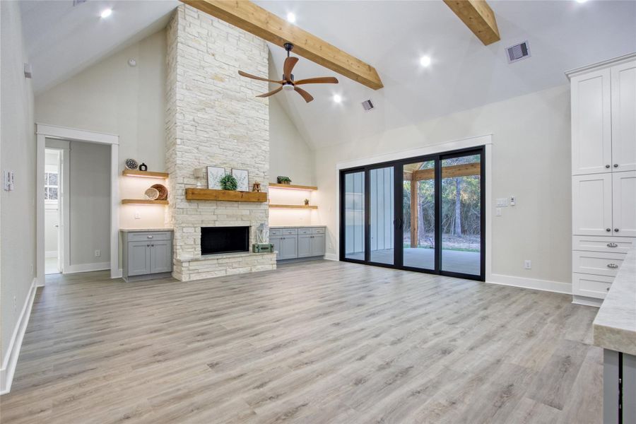 Living room features gas/wood fireplace and lots of light! Living room features gas/wood fireplace and lots of light!