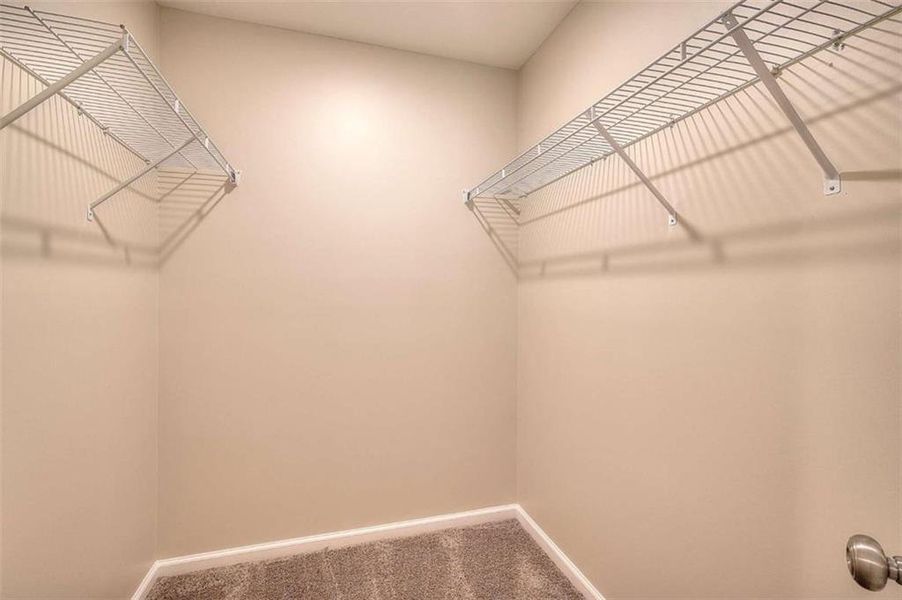 Spacious, unfurnished interior of a new home in , Monroe (Image 26).